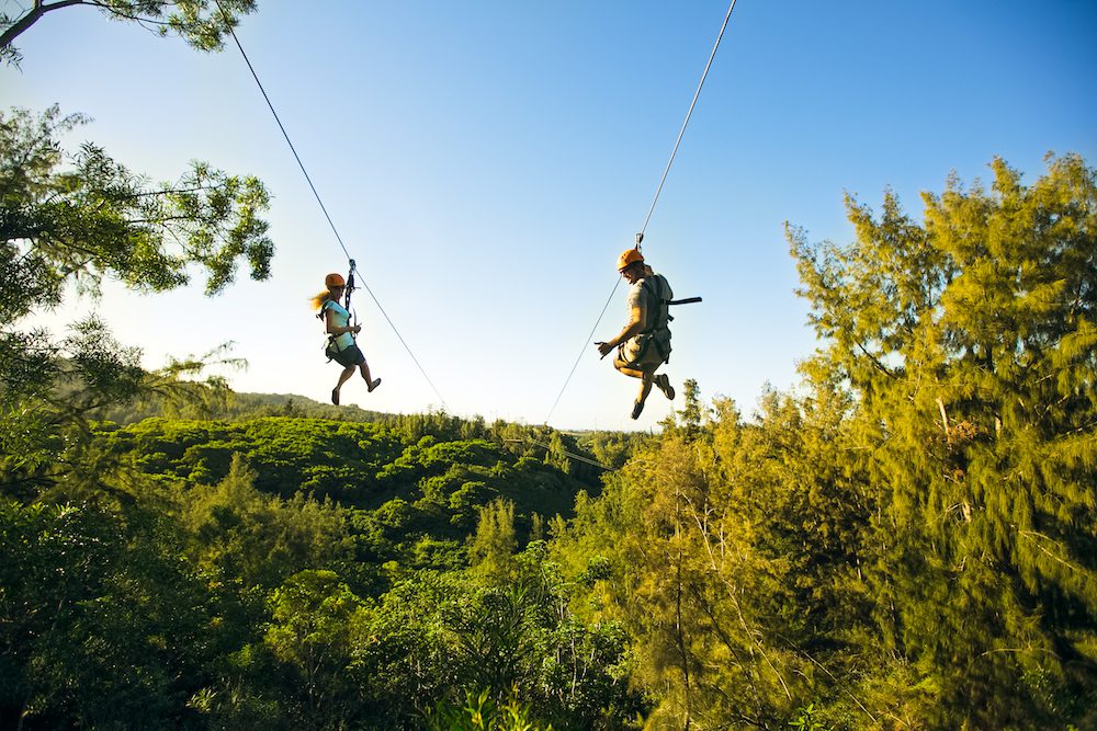 4 Reasons Ziplining in Oahu, HI is the Perfect Date