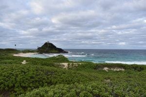 pyramid rock lighthouse in oahu hawaii